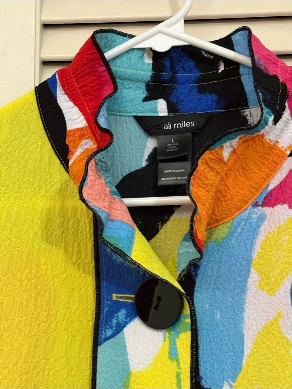 Ali Miles Multicolor Abstract Tunic, Button front, button detail on back, size L - Picture 3 of 5